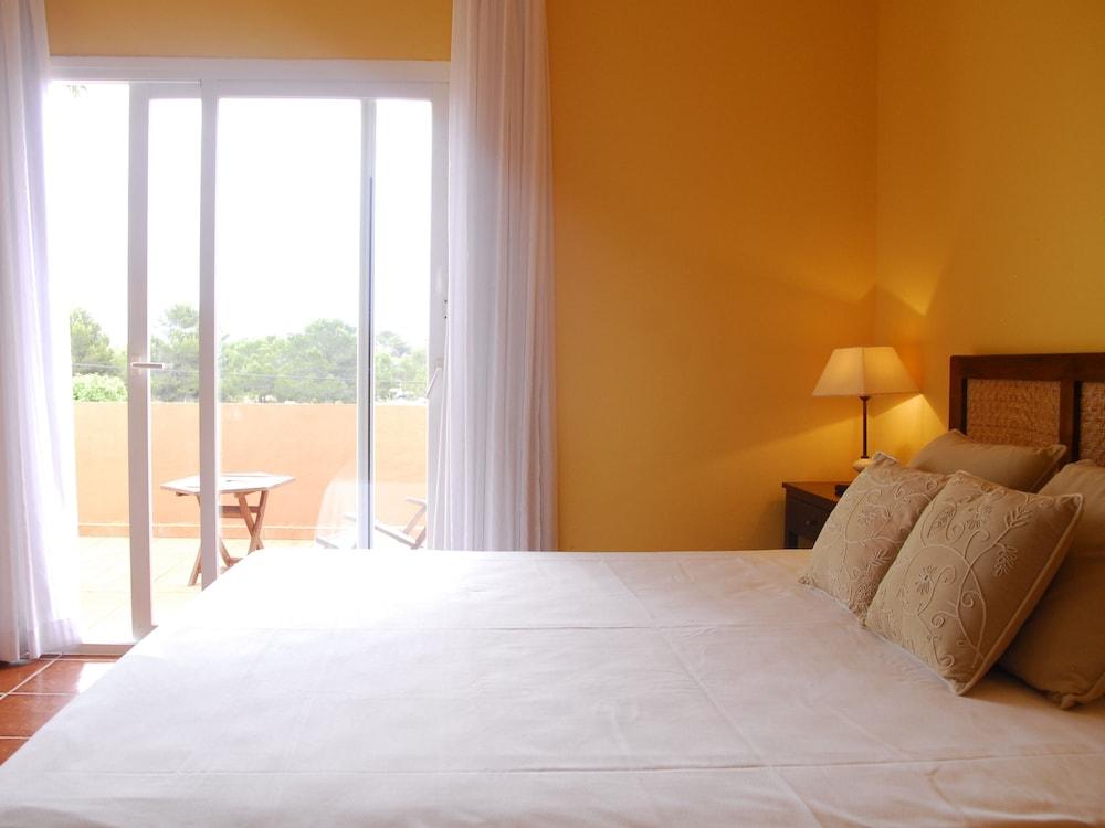 Boutique Hostal La Curandera De Salinas Sant Francesc de s'Estany Exterior photo