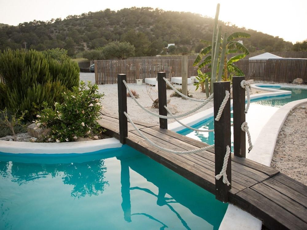 Boutique Hostal La Curandera De Salinas Sant Francesc de s'Estany Exterior photo