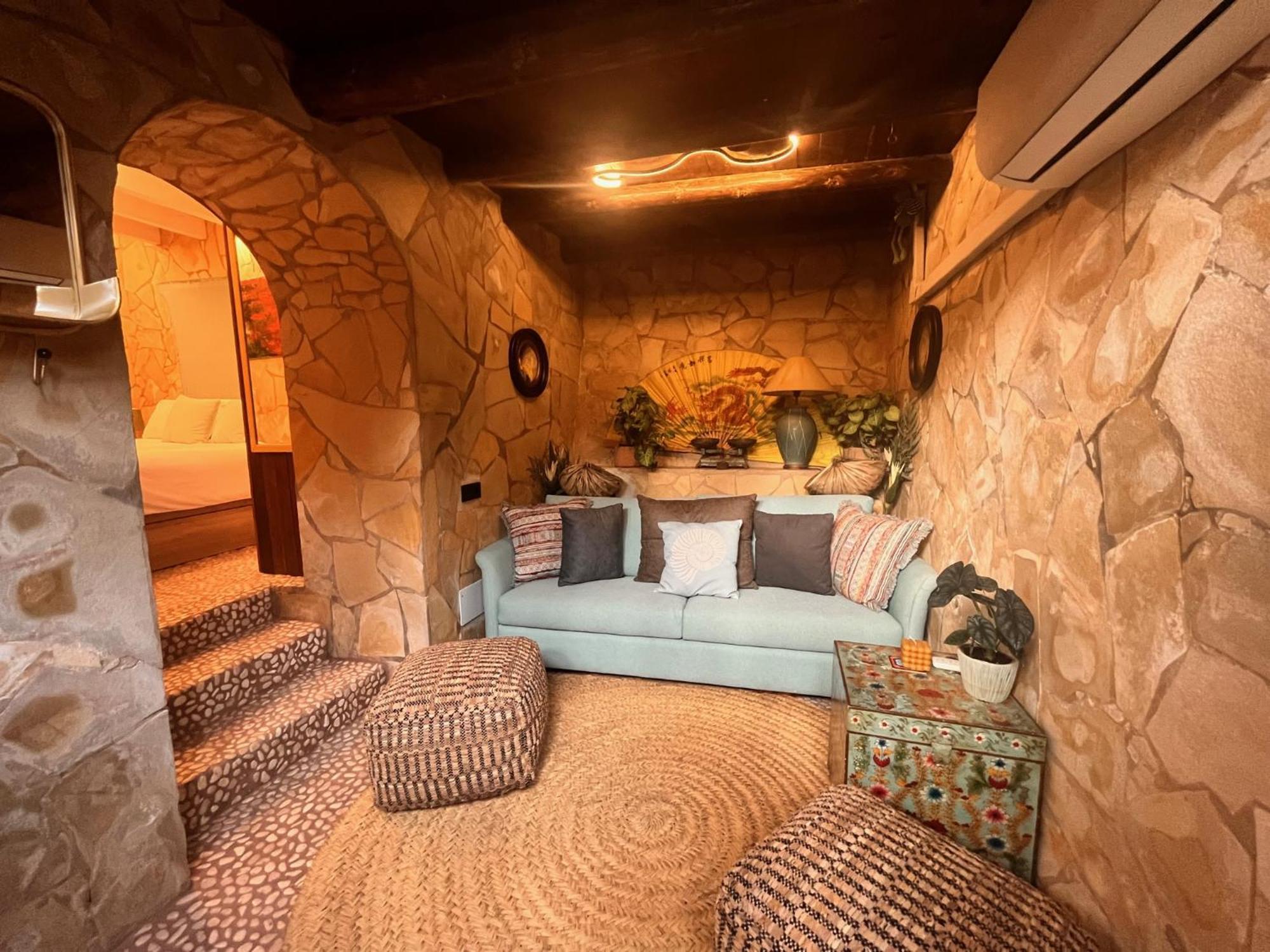Boutique Hostal La Curandera De Salinas Sant Francesc de s'Estany Exterior photo