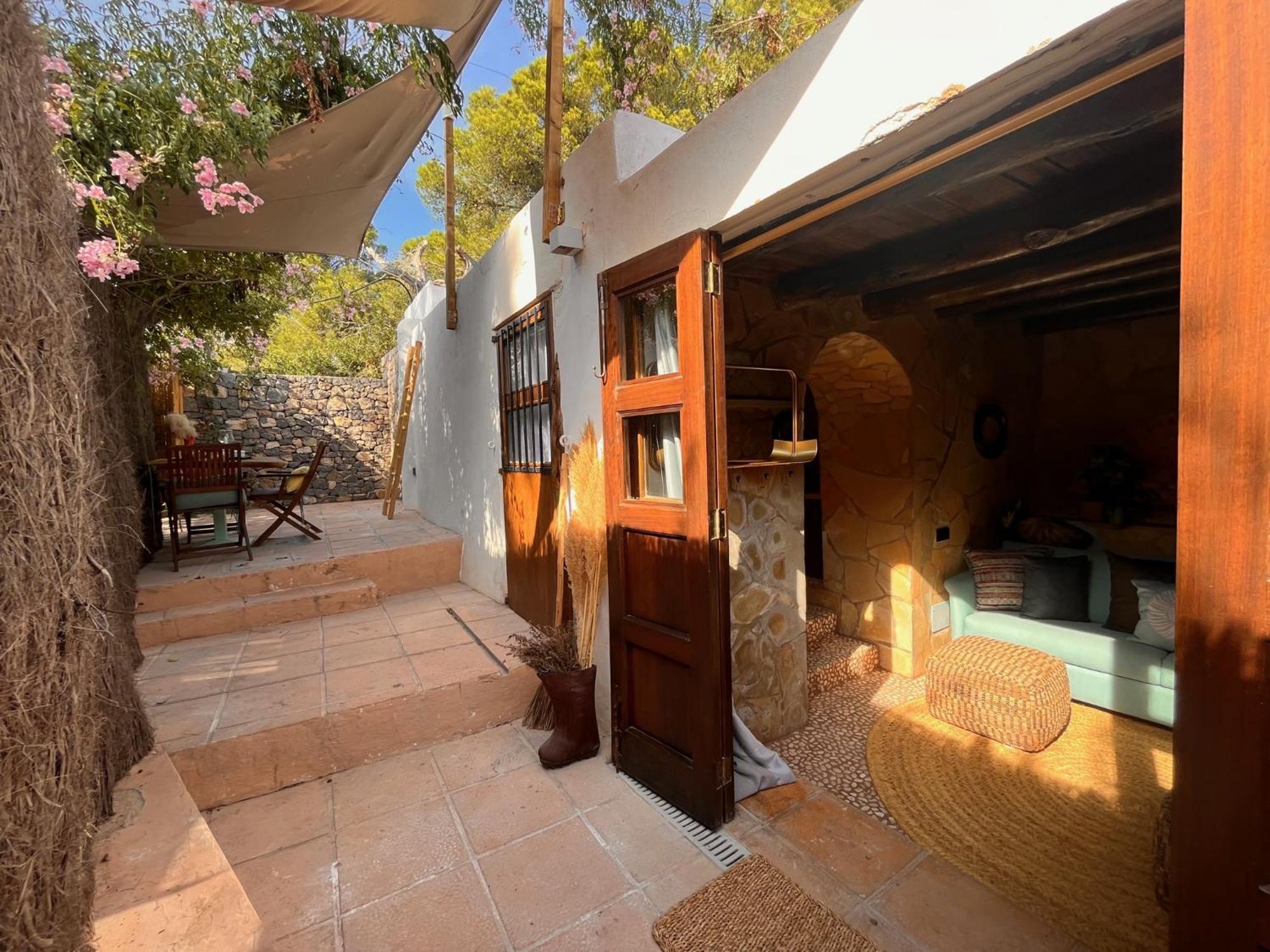Boutique Hostal La Curandera De Salinas Sant Francesc de s'Estany Exterior photo